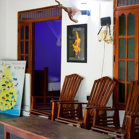 Tourist Holiday Inn Dambulla Dış mekan fotoğraf